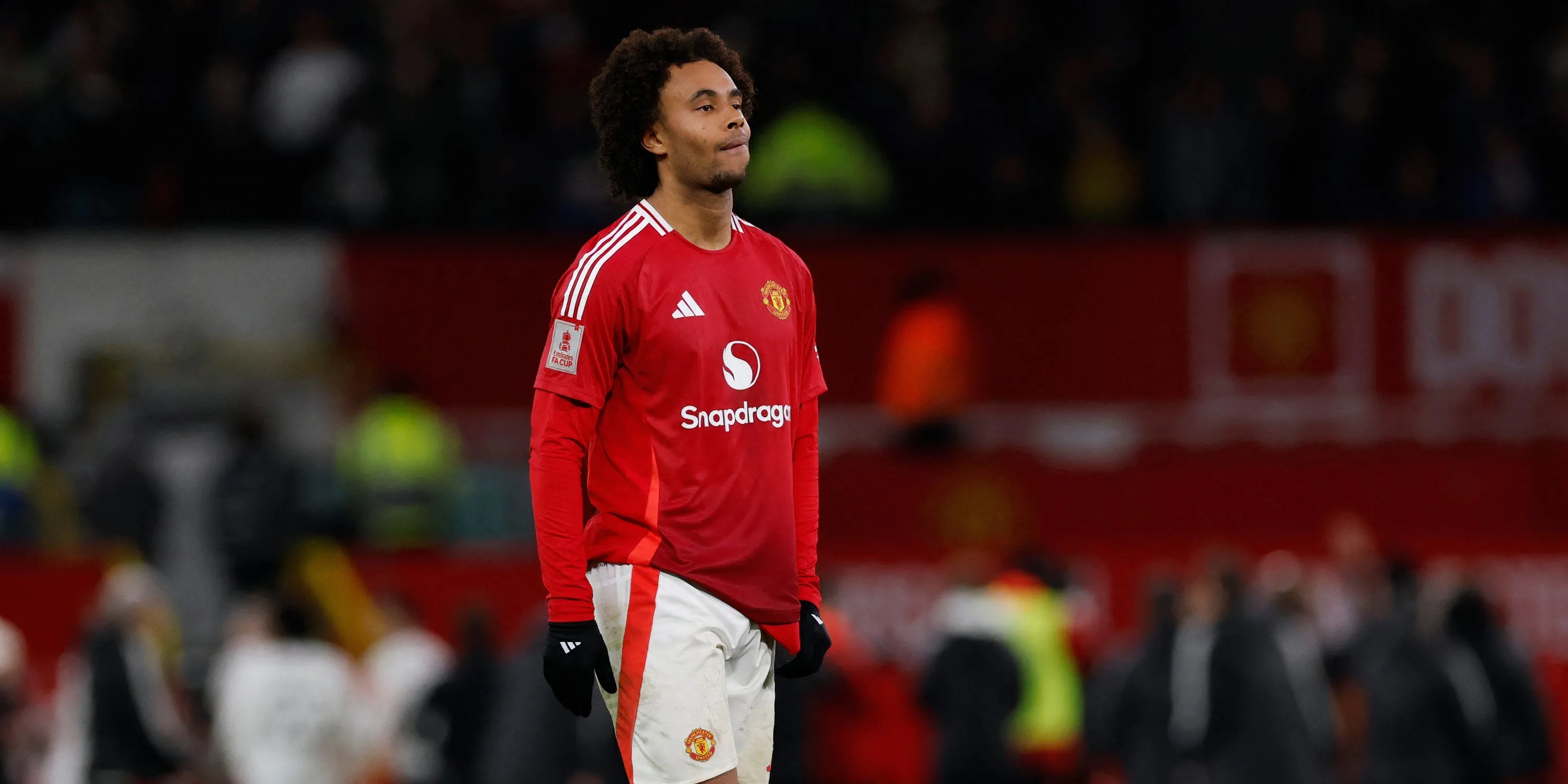 Tiền đạo Joshua Zirkzee trong một khoảnh khắc lạc lõng tại Manchester United dưới thời HLV Ruben Amorim