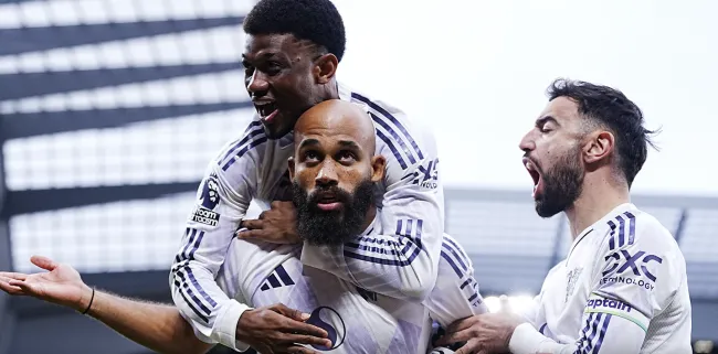 Amorim suy tư trước trận Man United vs Brighton tại Old Trafford