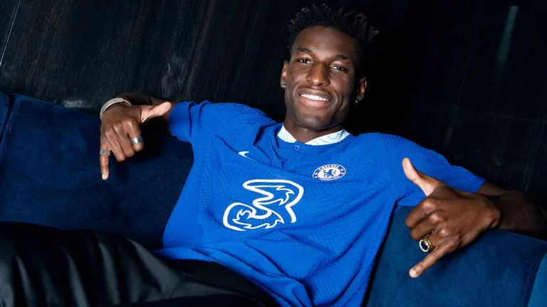 Chelsea gây chú ý khi ký hợp đồng dài để tối ưu khấu hao