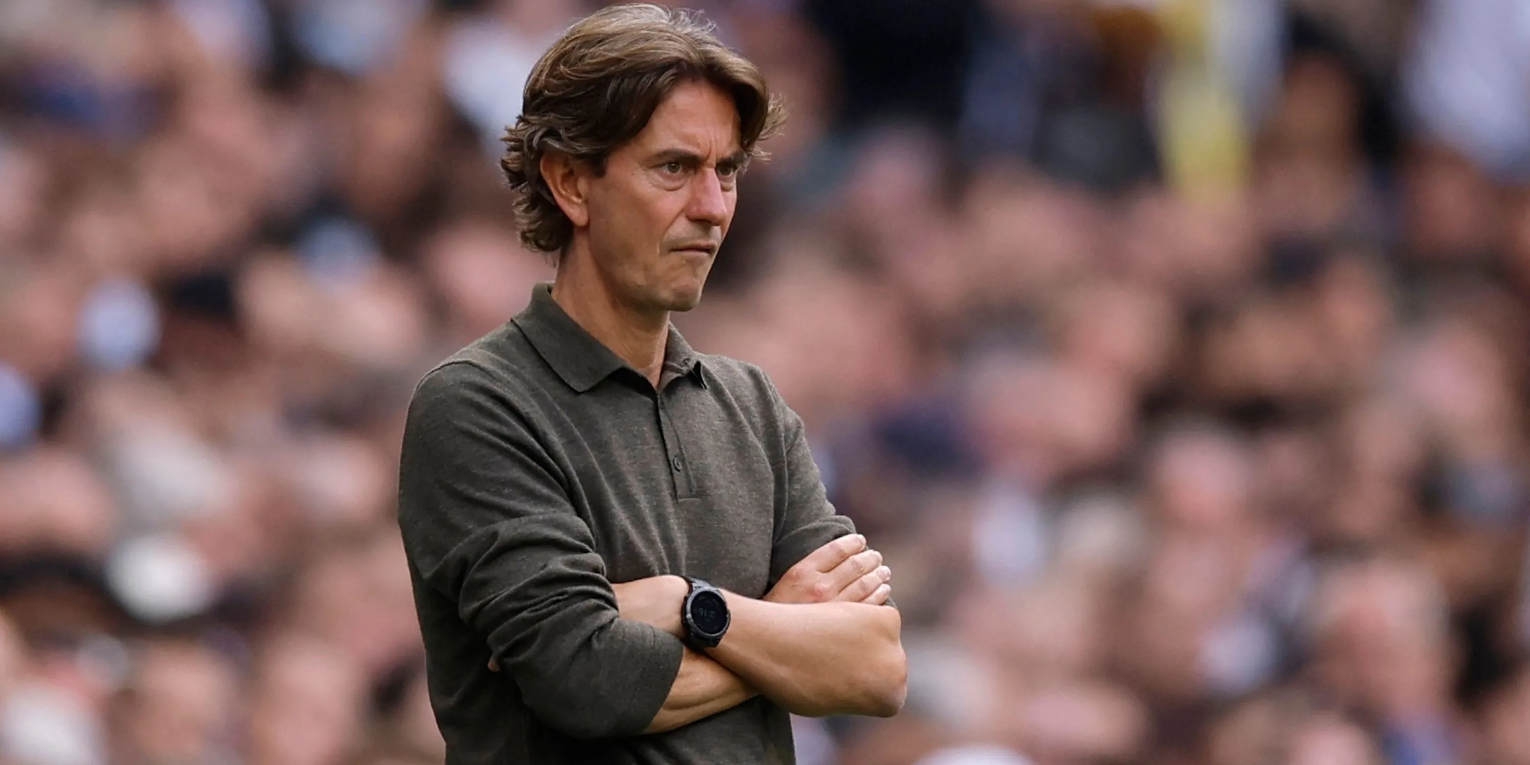 Huấn luyện viên Thomas Frank chỉ đạo các cầu thủ Tottenham Hotspur