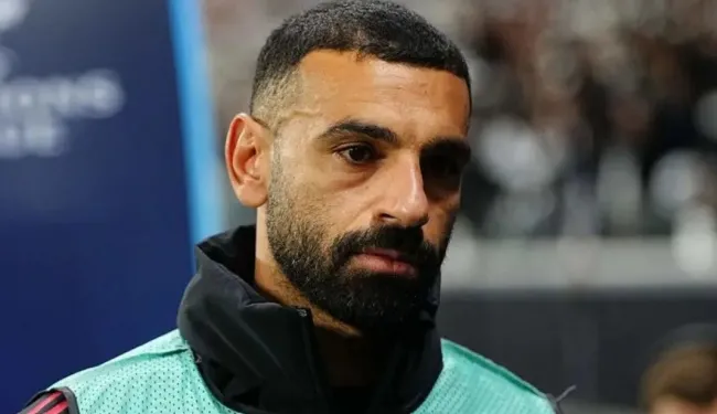 Mohamed Salah buồn trên sân: dấu hiệu phong độ giảm sút của Liverpool