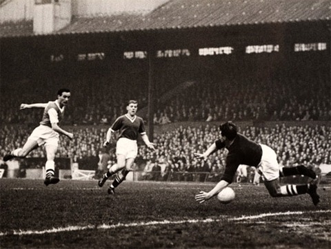 Nguồn Gốc Bóng Đá: Khám Phá Lịch Sử Hình Thành Các Giải Đấu Lớn