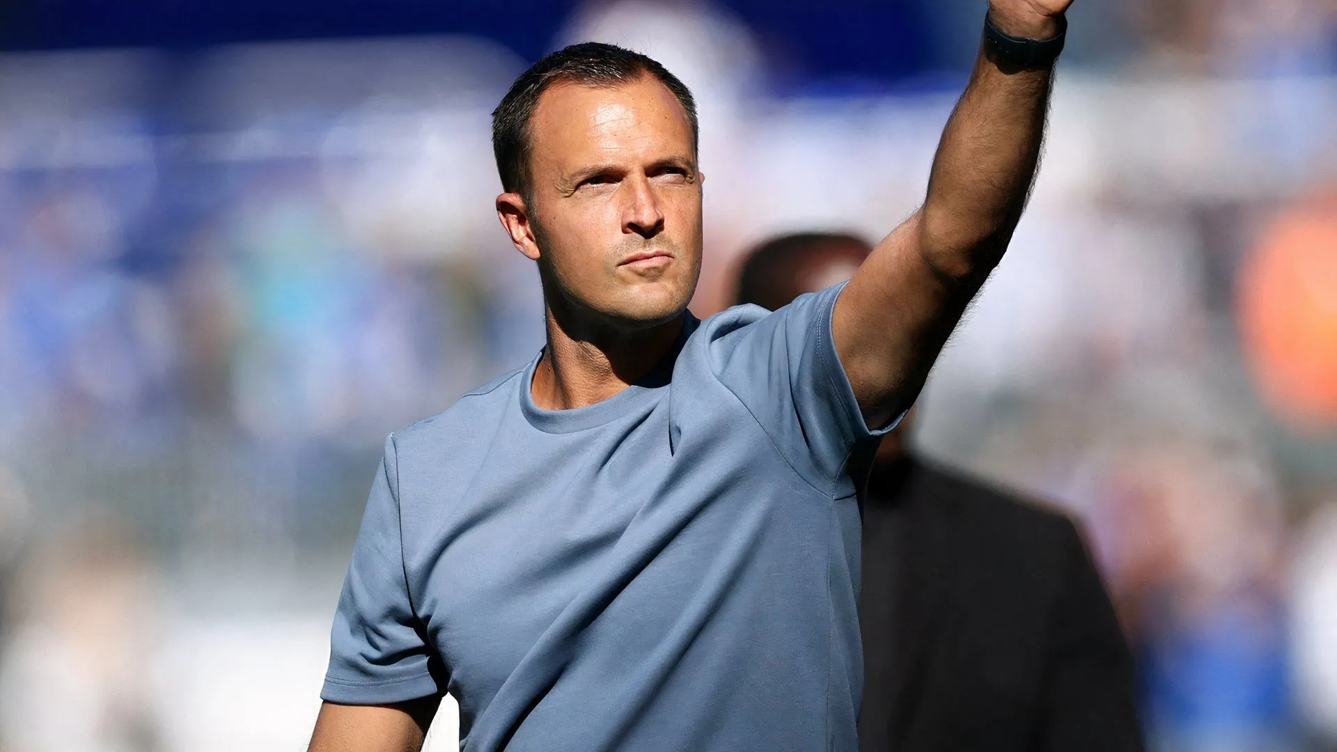 Chris Davies phải tìm ra cách để Birmingham chơi sáng tạo hơn