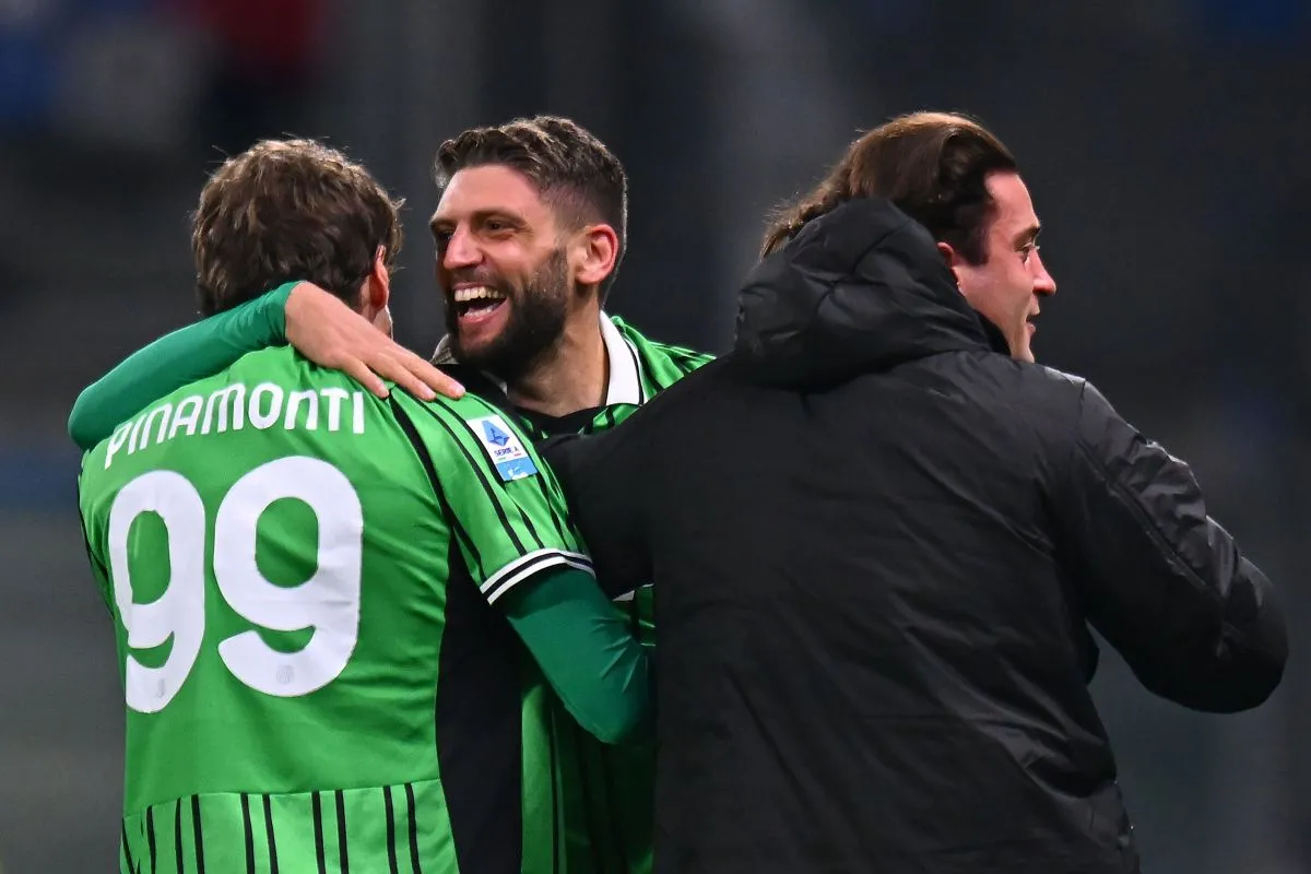 Domenico Berardi của US Sassuolo ăn mừng bàn thắng vào lưới Genoa tại Serie A