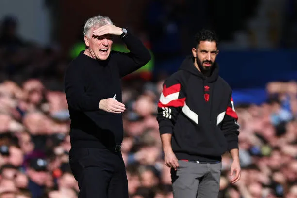 HLV David Moyes sẽ có màn đấu trí với Ruben Amorim tại Old Trafford.