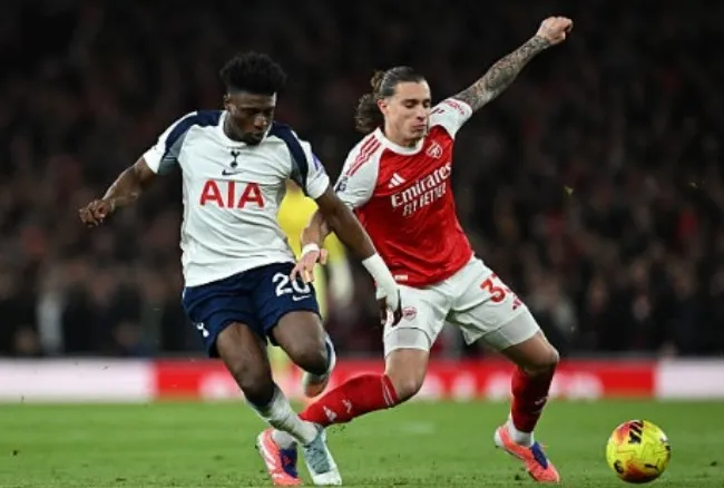 Riccardo Calafiori dâng cao hỗ trợ tấn công hiệu quả với 6.9 điểm