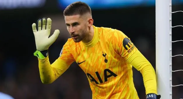Thủ môn Guglielmo Vicario đang trở thành chốt chặn đáng tin cậy cho Tottenham.