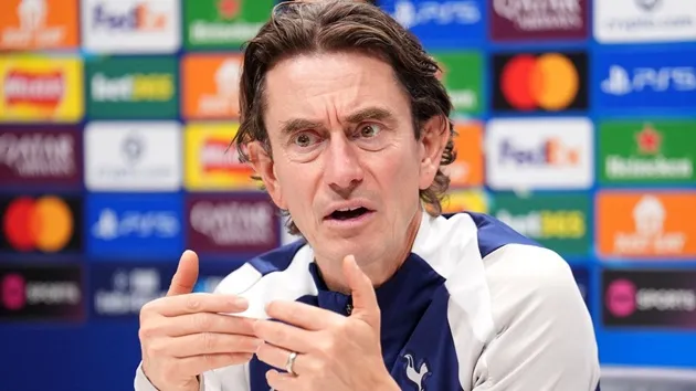 Frank tiết lộ ông vẫn được CLB tin tưởng